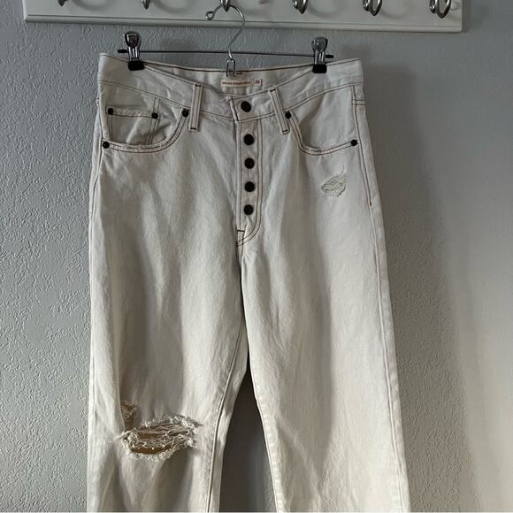 Levi’s Ribcage Straight Ankle Jeans - Picture 3 of 11